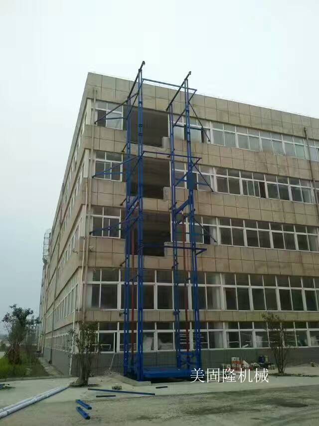 福州室外双臂导轨式升降机厂家